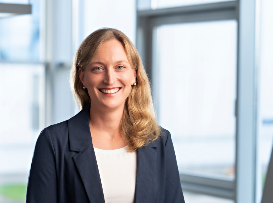 Portrait Miriam Reinhold - Technical Sales Managerin